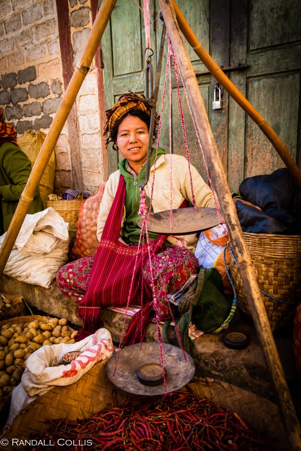 Women of Myanmar - Men In Management-13