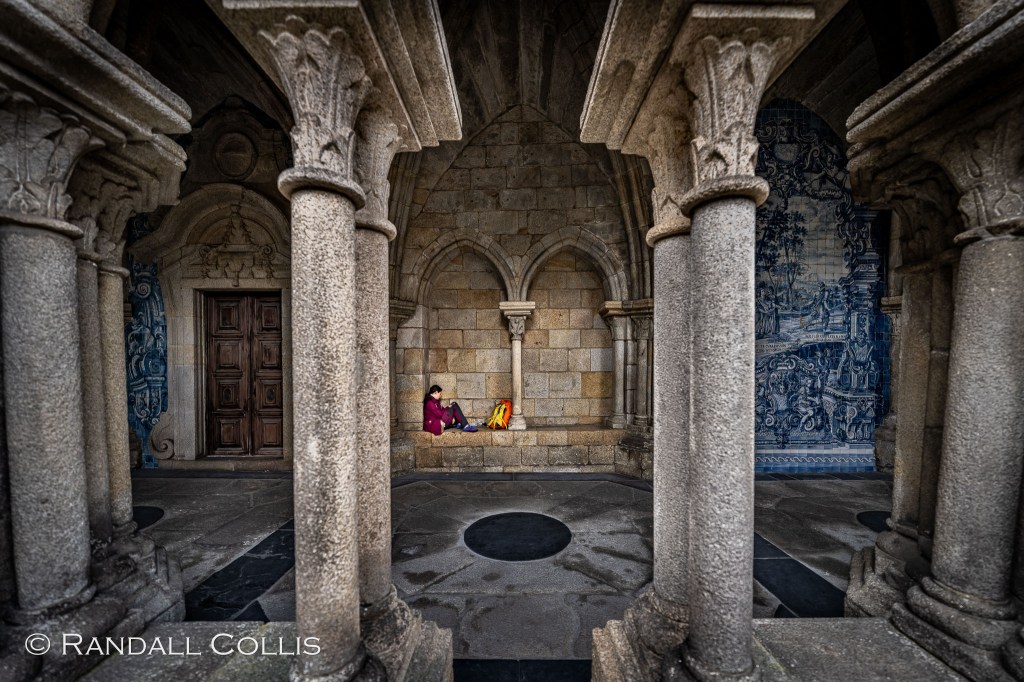 Isolation at Porto Cathedral